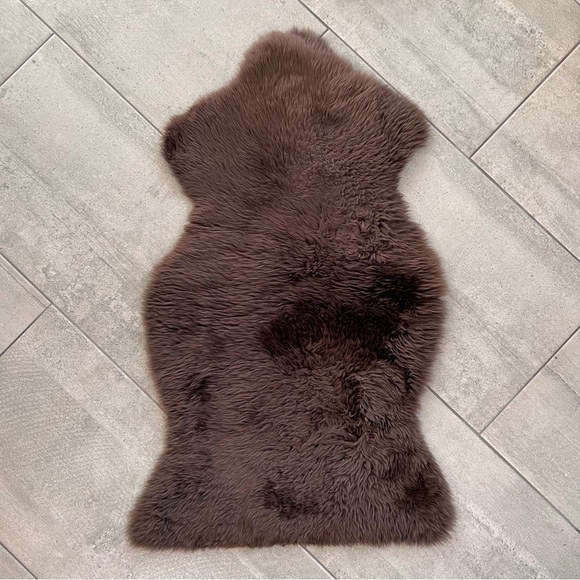 SEJERBY IKEA Chocolate Brown Sheepskin Rugs 18x28" / SOLD INDIVIDUALLY - Picture 1 of 8
